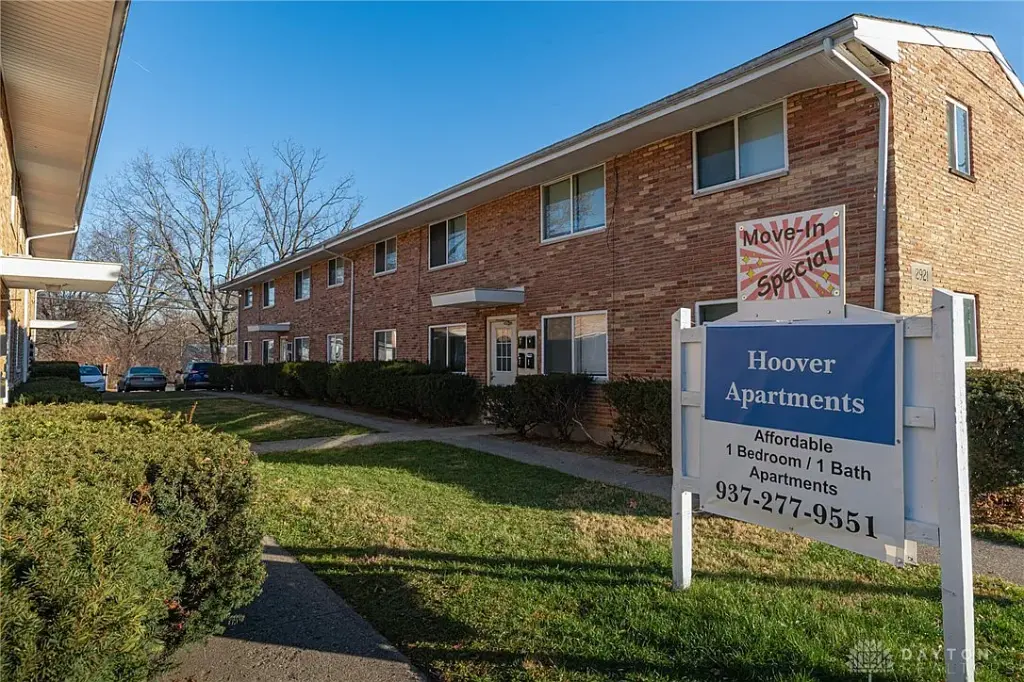 2921 Hoover Ave, Dayton, OH 45402 