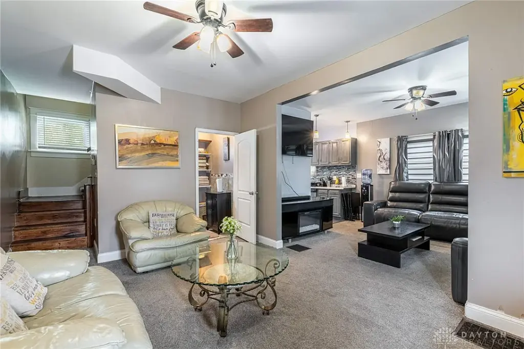 560 Evergreen Ave, Dayton, OH 45402 