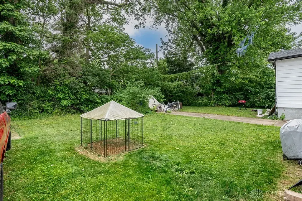 560 Evergreen Ave, Dayton, OH 45402 