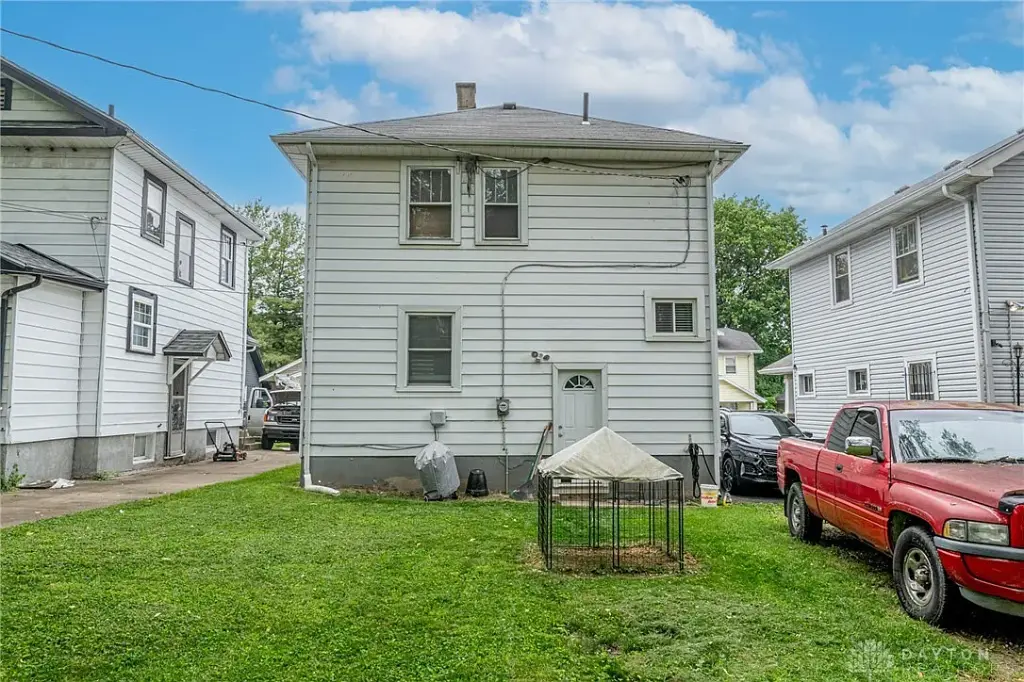 560 Evergreen Ave, Dayton, OH 45402 