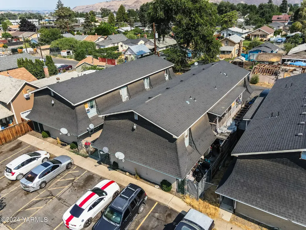 1403-1405 Roosevelt Ave, Yakima, WA 98902 