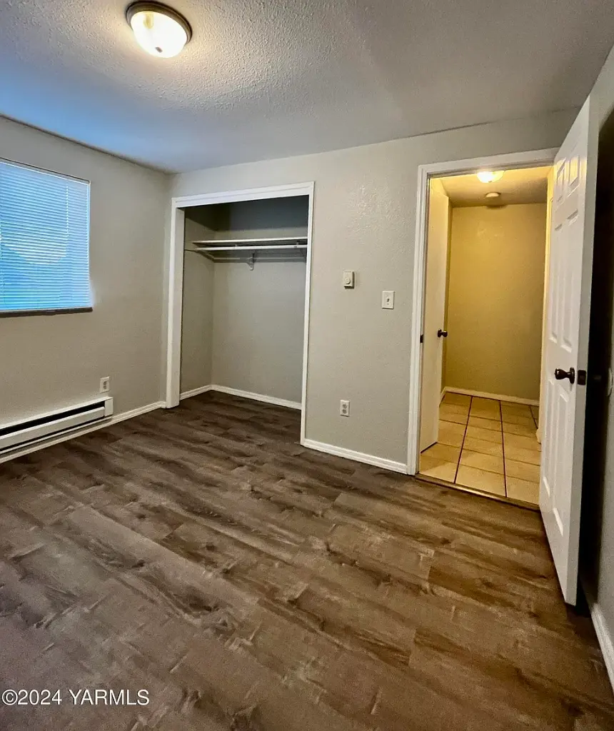1403-1405 Roosevelt Ave, Yakima, WA 98902 