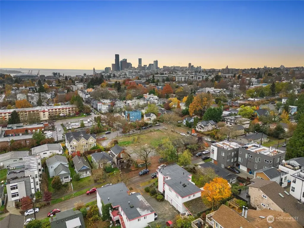 812 29th Avenue S, Seattle, WA 98144 