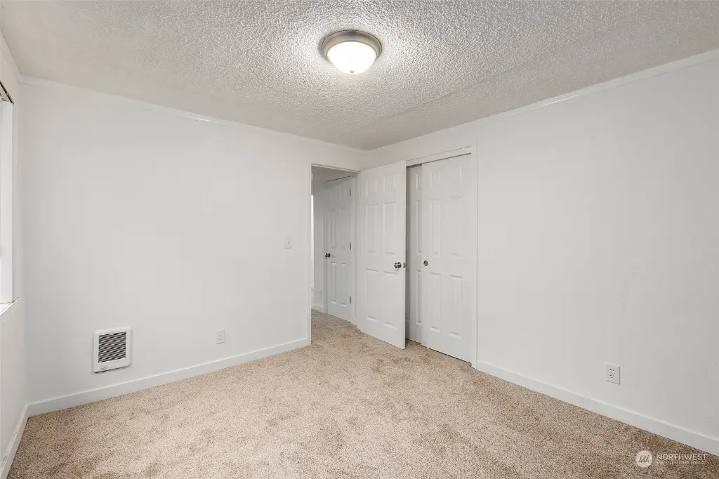 812 29th Avenue S, Seattle, WA 98144 