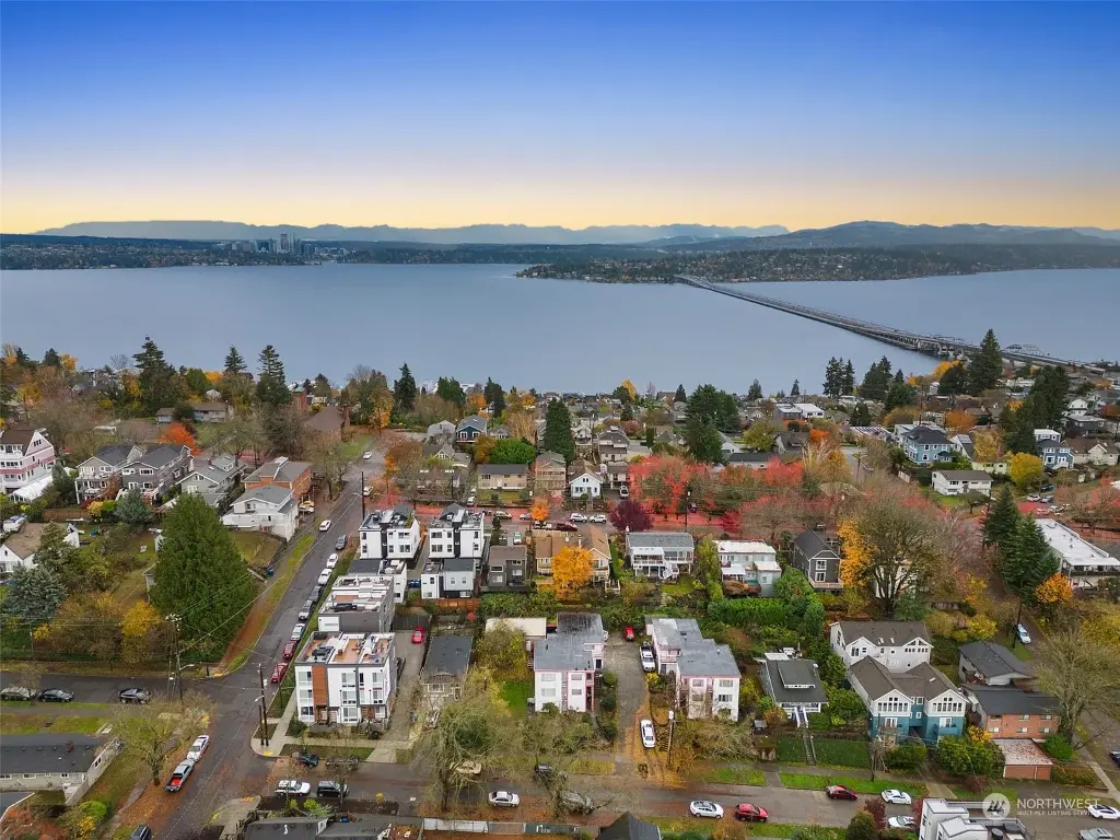812 29th Avenue S, Seattle, WA 98144 