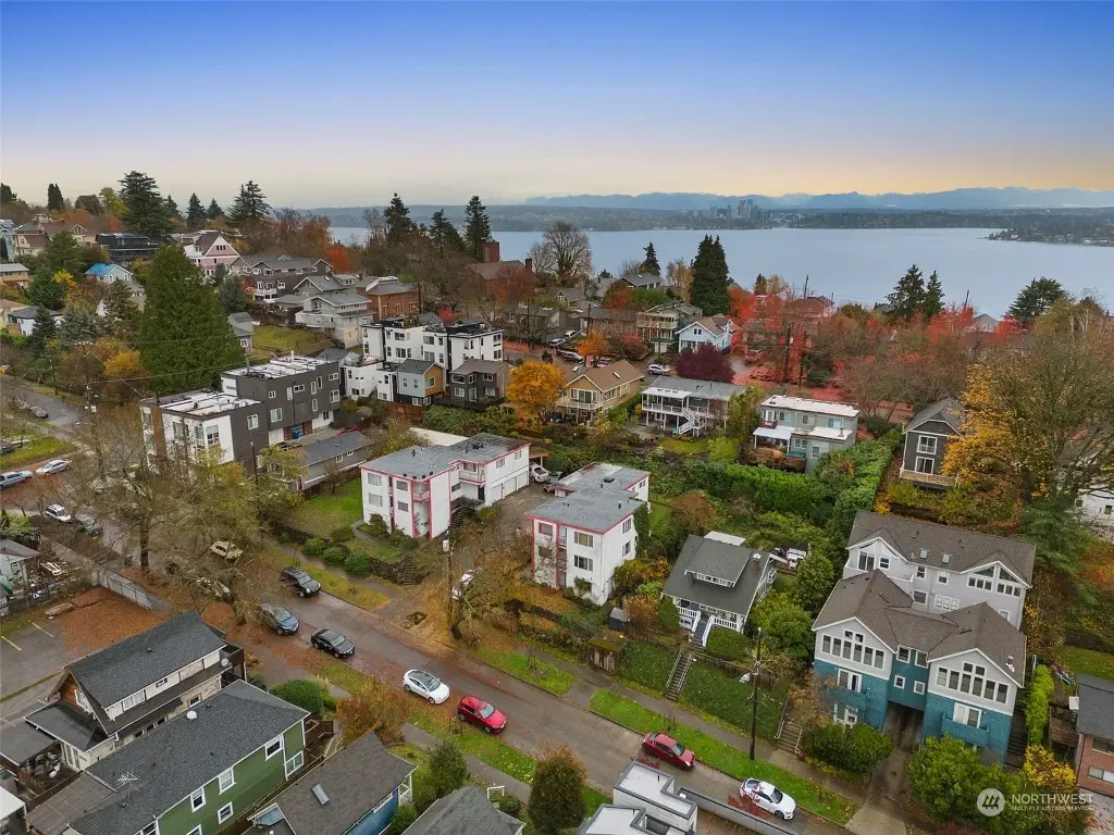 812 29th Avenue S, Seattle, WA 98144 