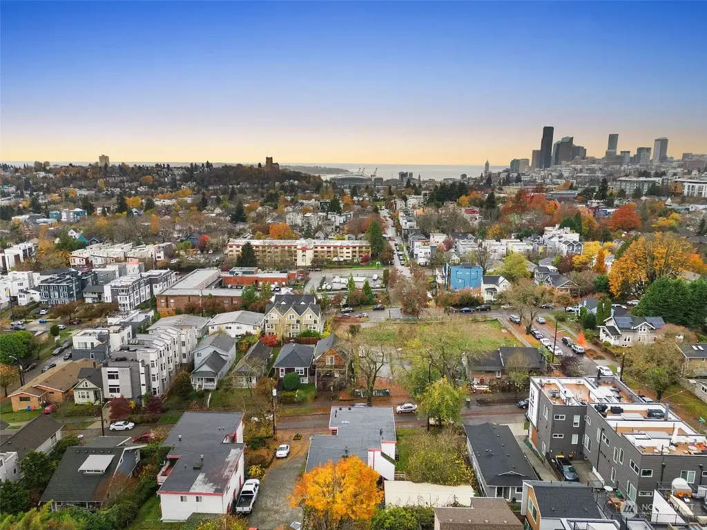 812 29th Avenue S, Seattle, WA 98144 