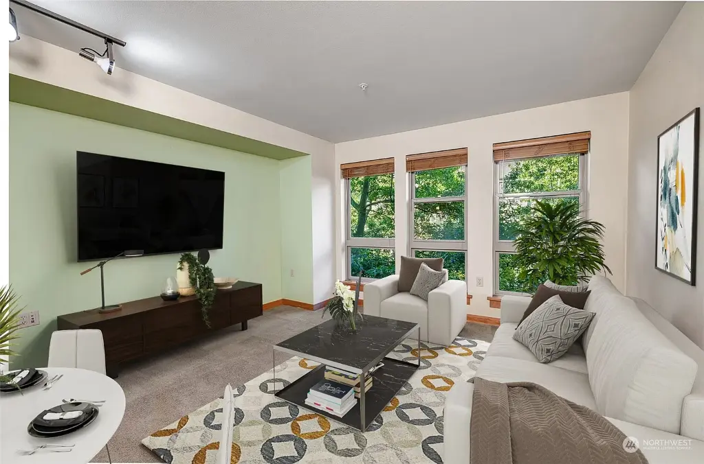 827 Hiawatha Place S UNIT 312, Seattle, WA 98144 