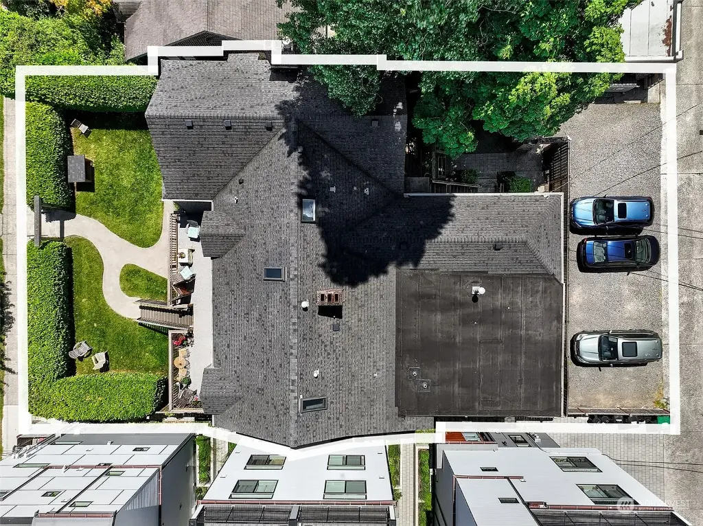 1111 18th Avenue, Seattle, WA 98122 