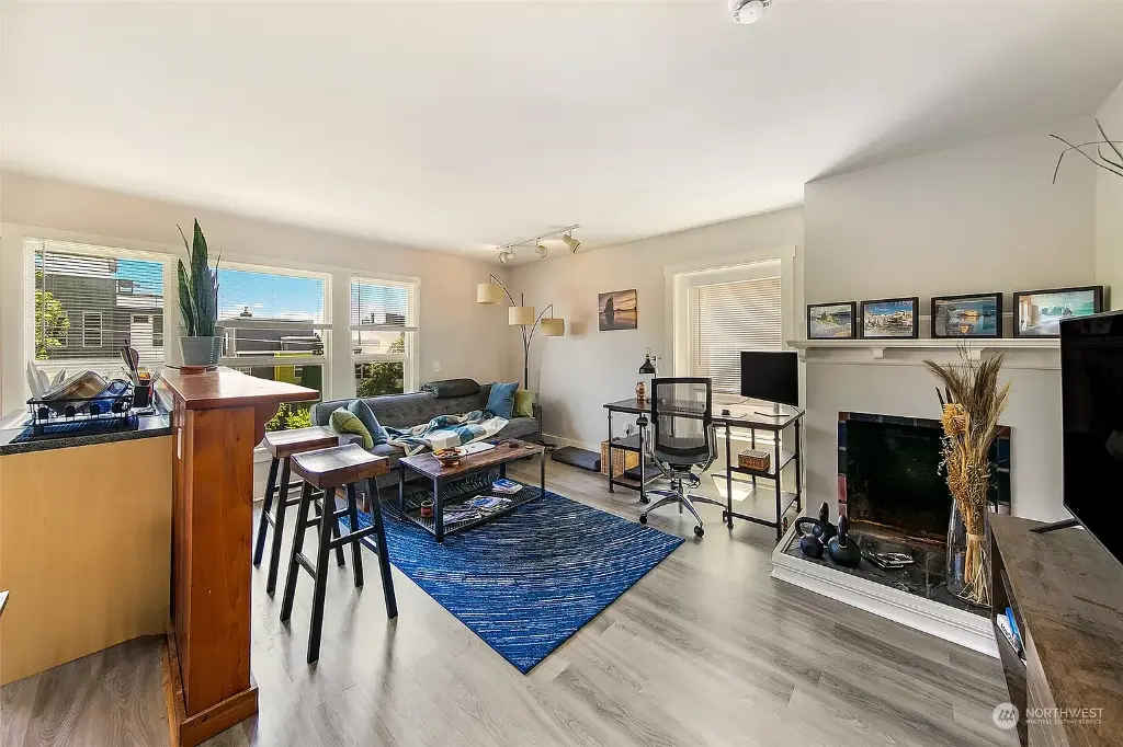 1111 18th Avenue, Seattle, WA 98122 