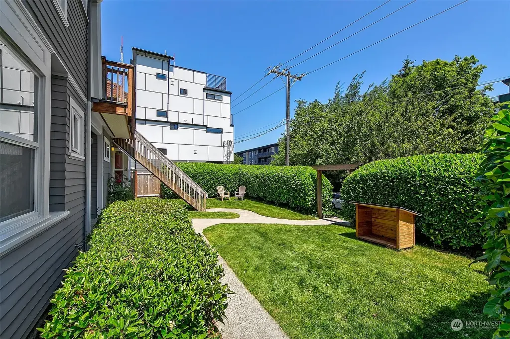 1111 18th Avenue, Seattle, WA 98122 