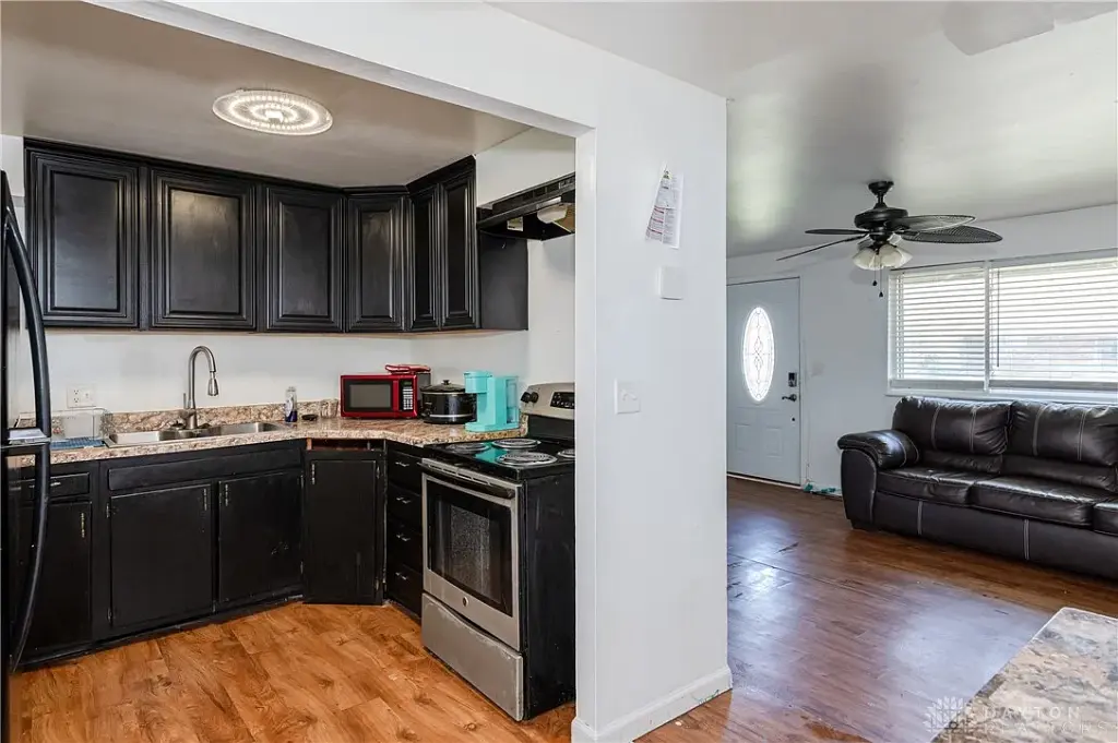 5212 Buckner Dr, Dayton, OH 45424 