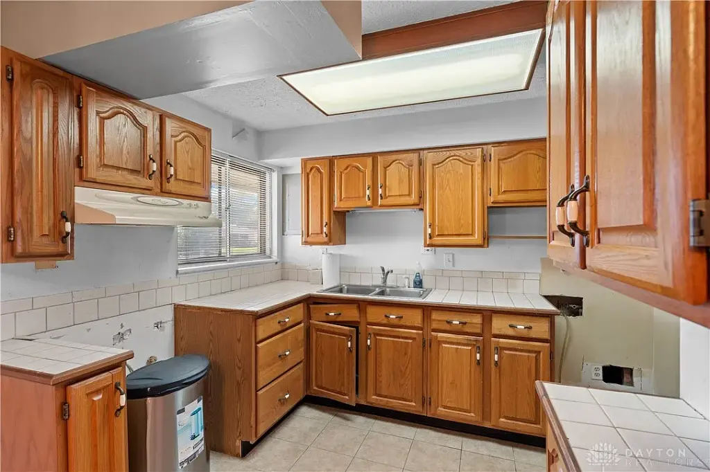4300 Mozart Ave, Dayton, OH 45424 