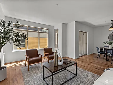 900 Aurora Avenue N UNIT 205, Seattle, WA 98109 