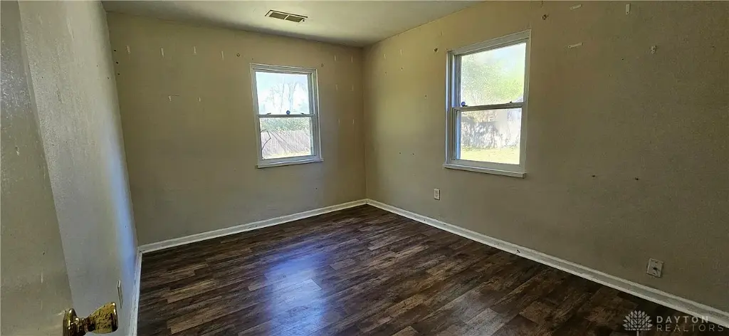 3025 Old Troy Pike, Dayton, OH 45404 