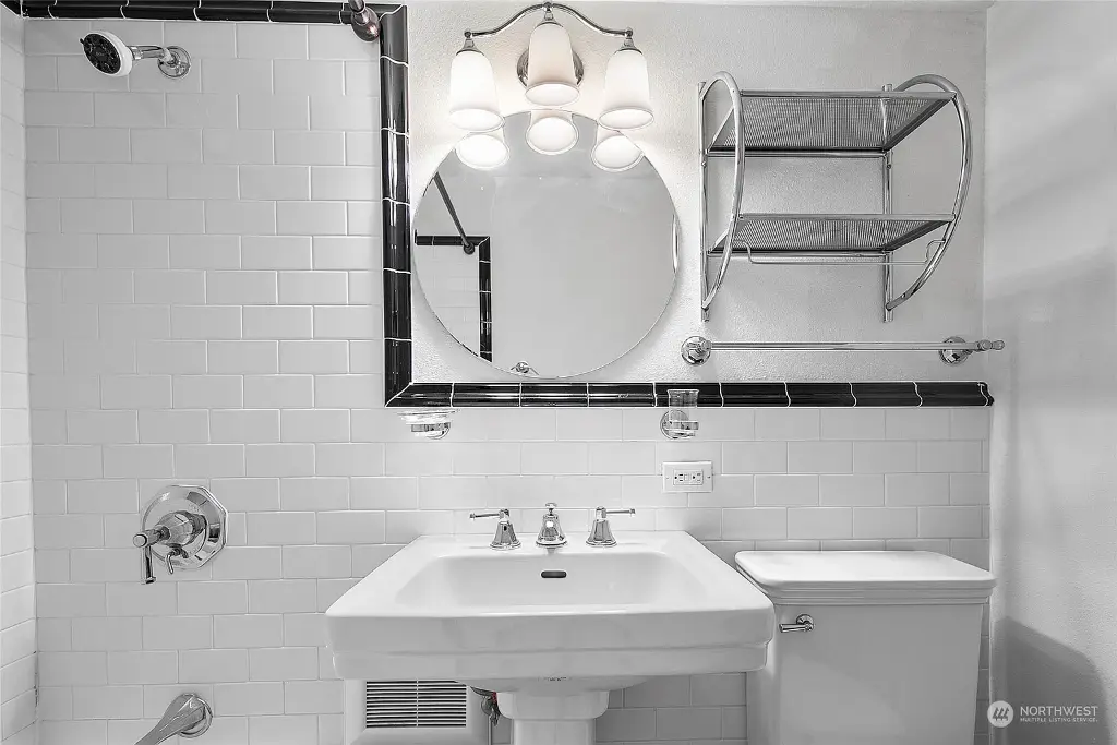 1105 Spring Street UNIT 911, Seattle, WA 98104 