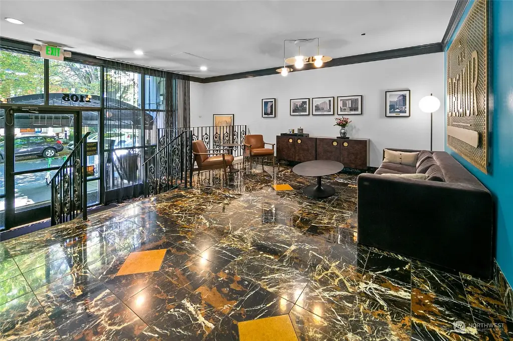 1105 Spring Street UNIT 911, Seattle, WA 98104 