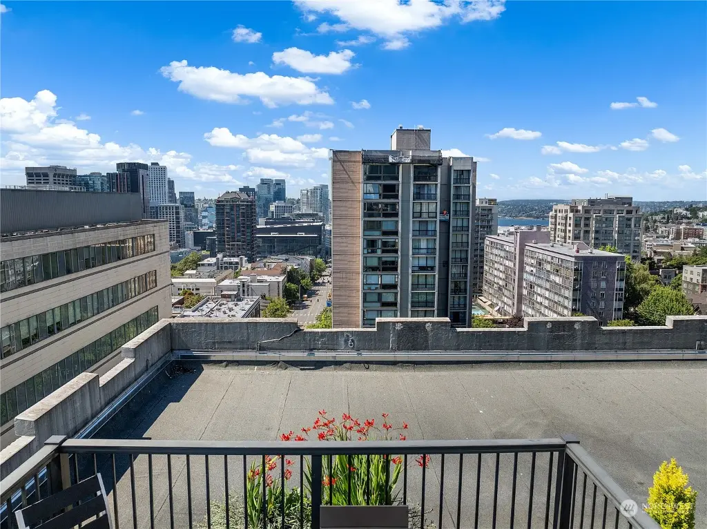 1105 Spring Street UNIT 911, Seattle, WA 98104 