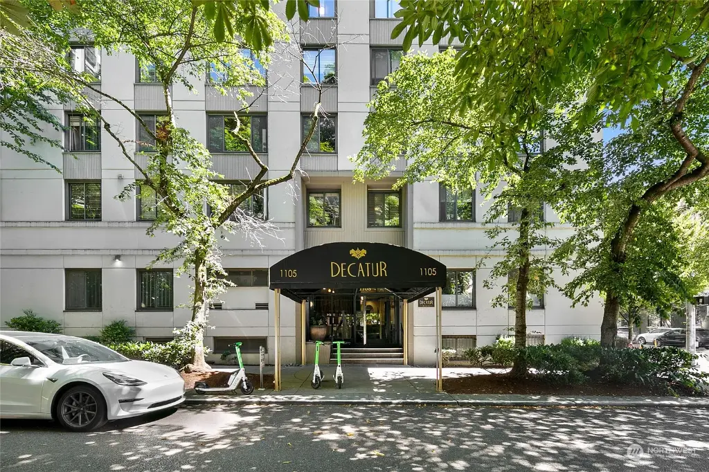 1105 Spring Street UNIT 911, Seattle, WA 98104 