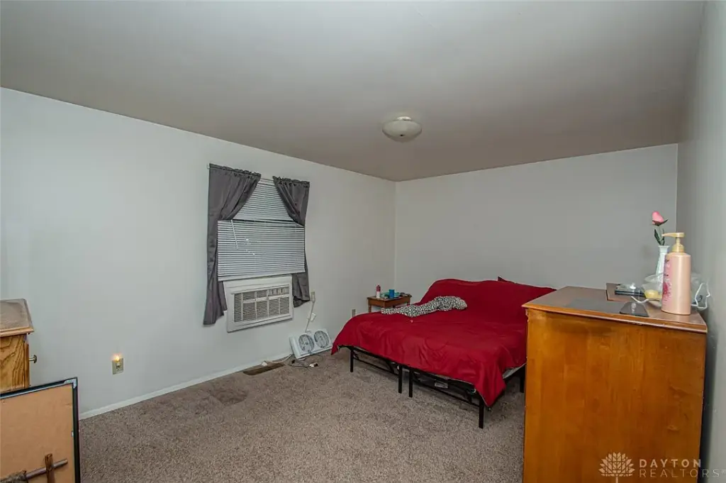 1201 Bishop Dr, Dayton, OH 45449 