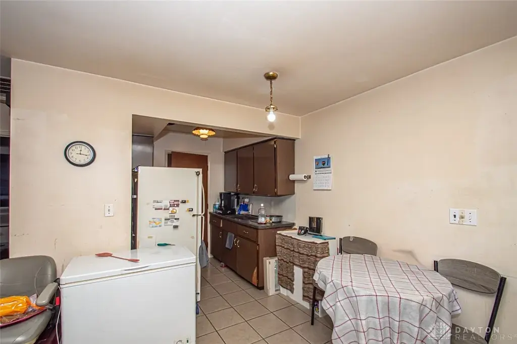 1201 Bishop Dr, Dayton, OH 45449 