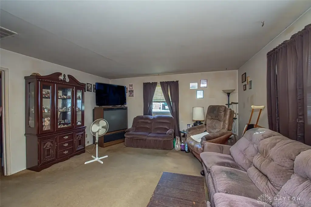1201 Bishop Dr, Dayton, OH 45449 