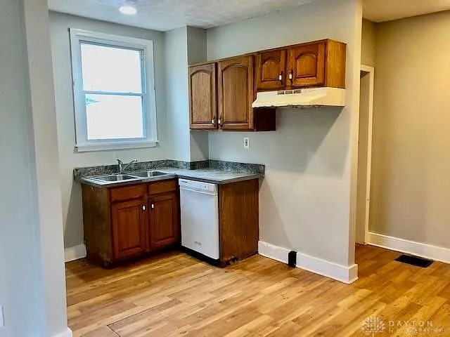104 Pointview Ave, Dayton, OH 45405 