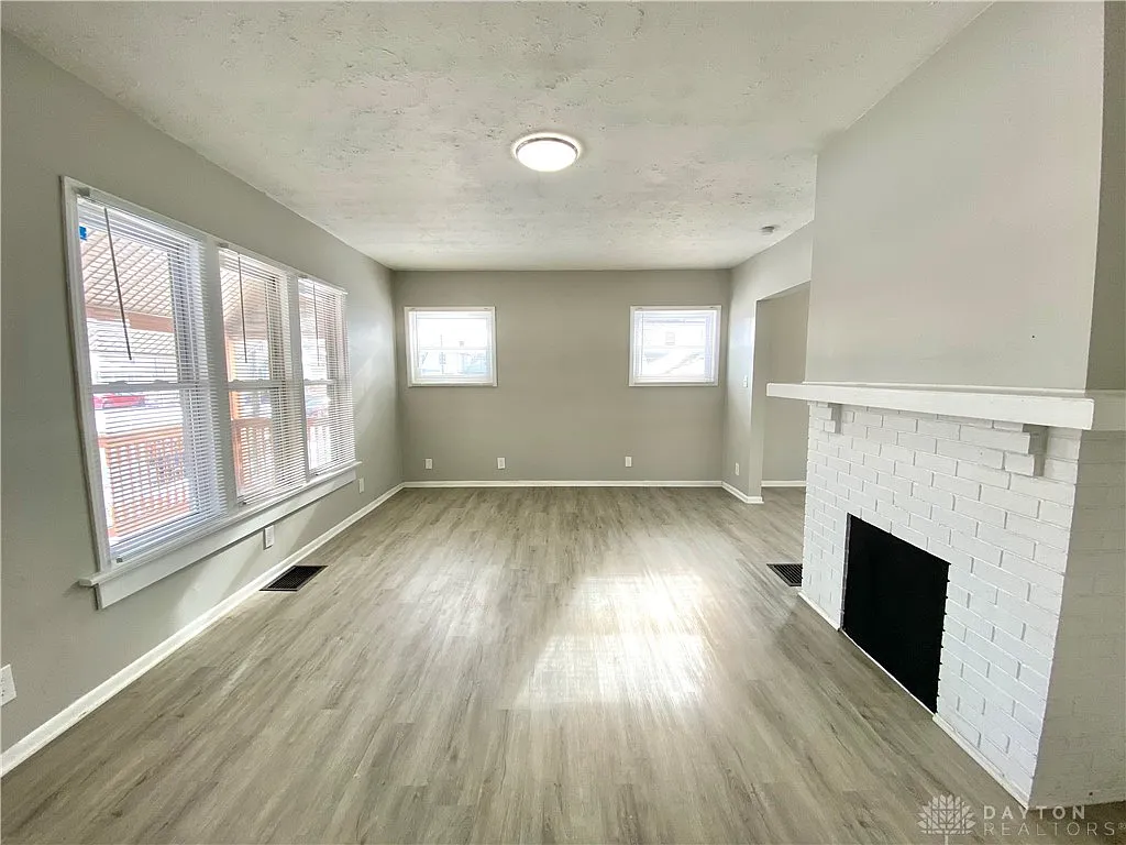 279 S Findlay St, Dayton, OH 45403 