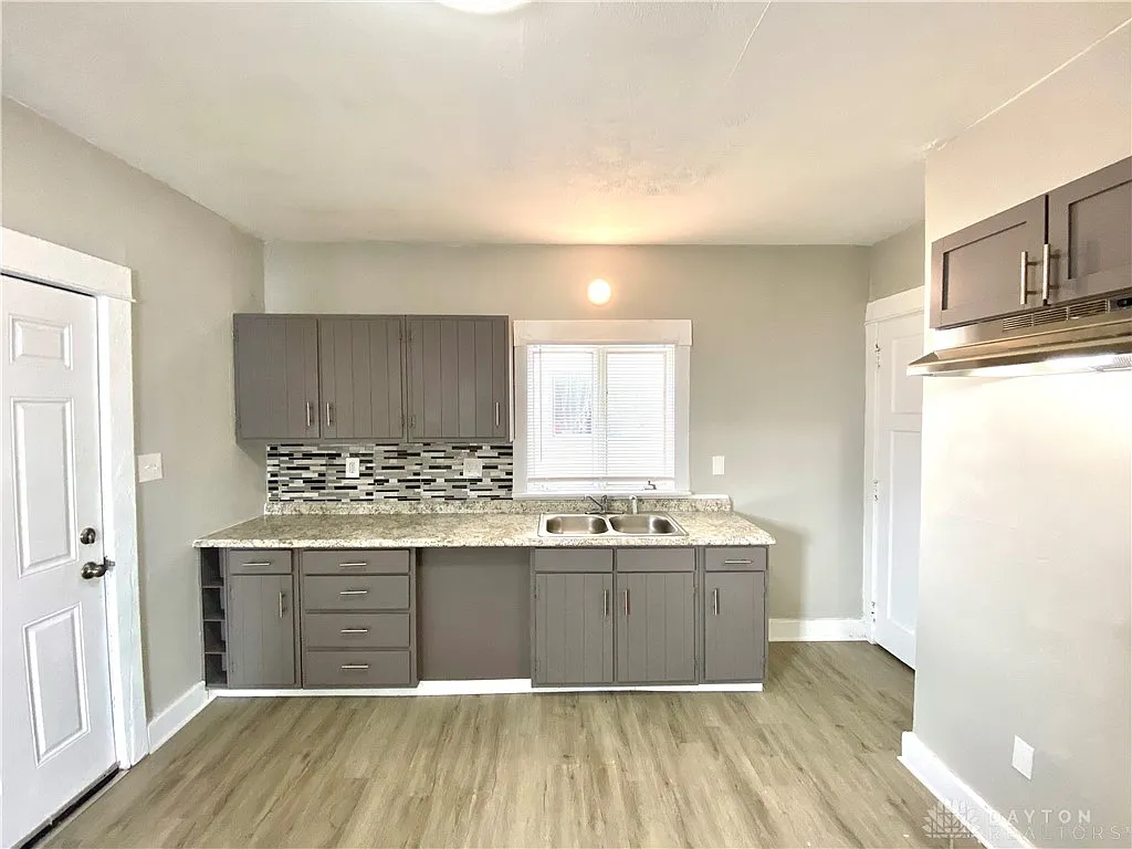 279 S Findlay St, Dayton, OH 45403 