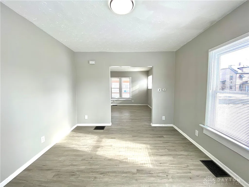 279 S Findlay St, Dayton, OH 45403 