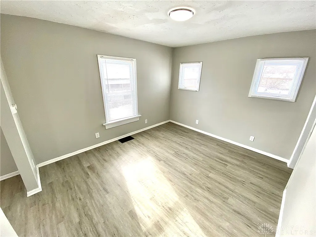279 S Findlay St, Dayton, OH 45403 