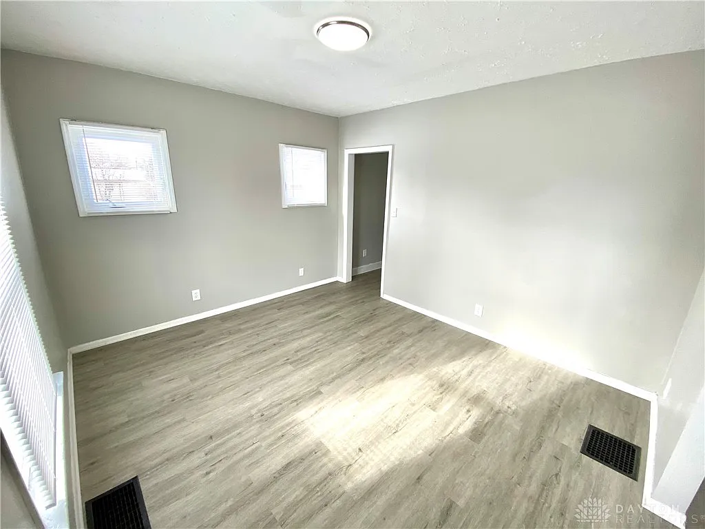 279 S Findlay St, Dayton, OH 45403 
