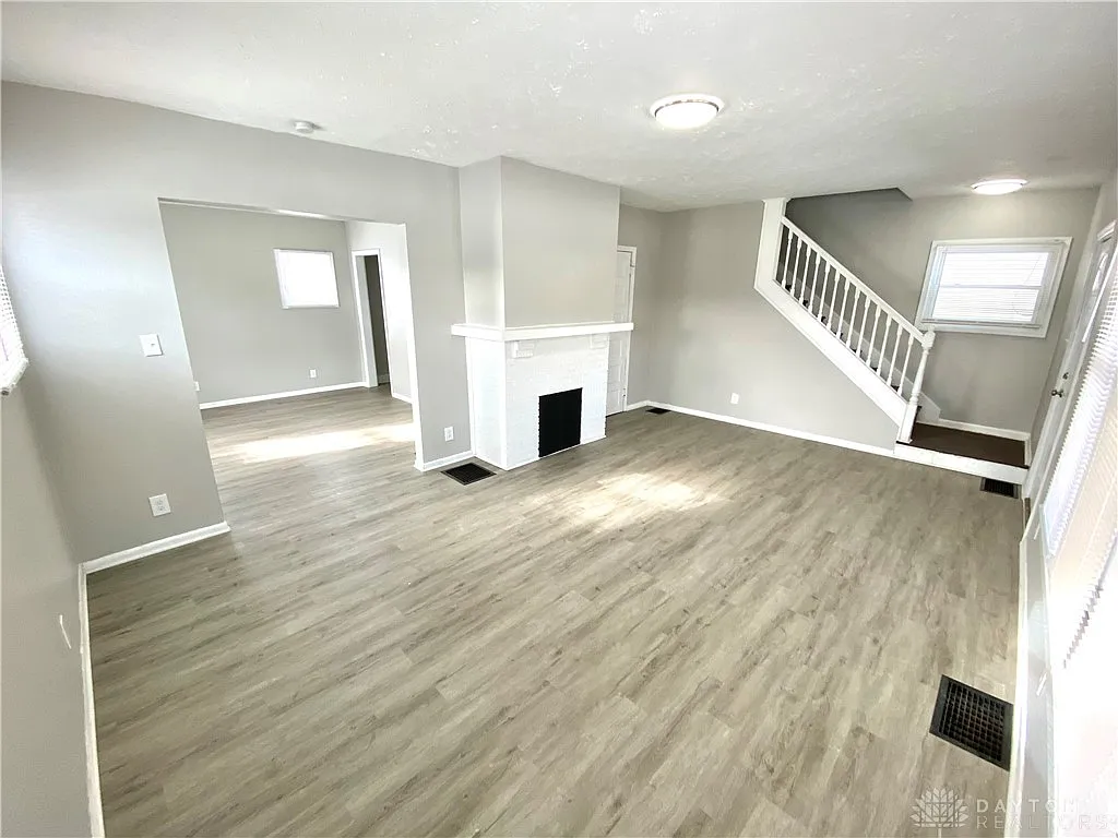279 S Findlay St, Dayton, OH 45403 