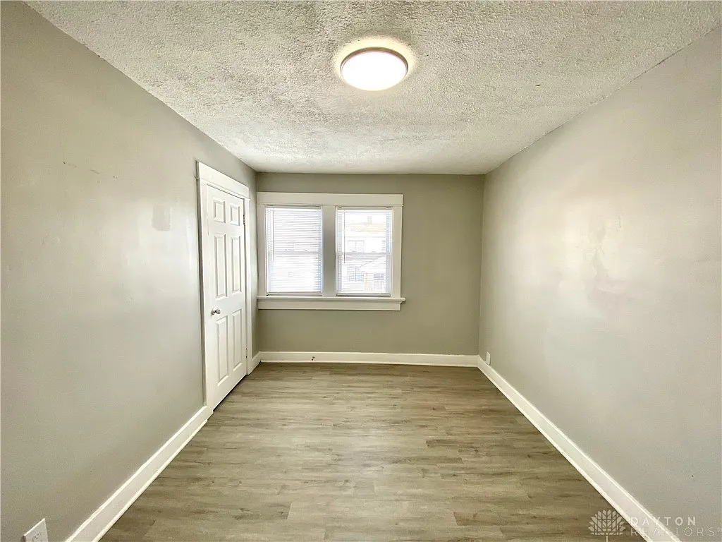 279 S Findlay St, Dayton, OH 45403 