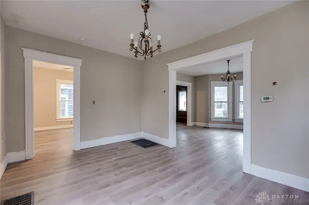 129 Marathon Ave, Dayton, OH 45405 