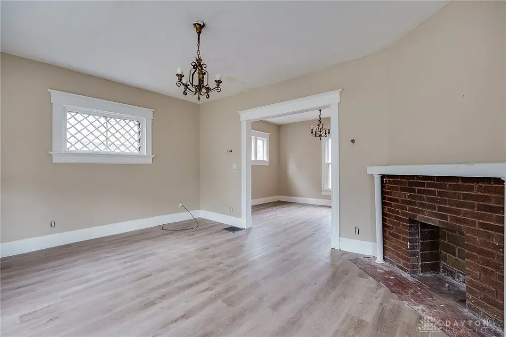 129 Marathon Ave, Dayton, OH 45405 