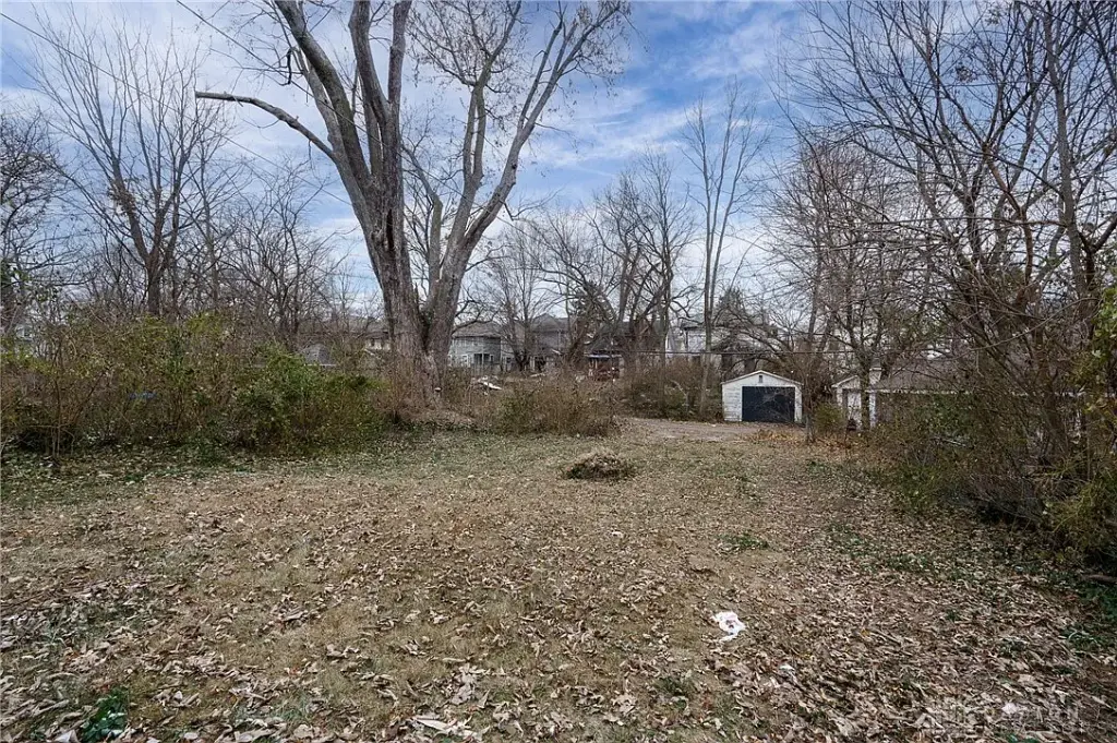129 Marathon Ave, Dayton, OH 45405 
