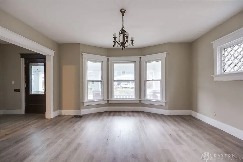 129 Marathon Ave, Dayton, OH 45405 