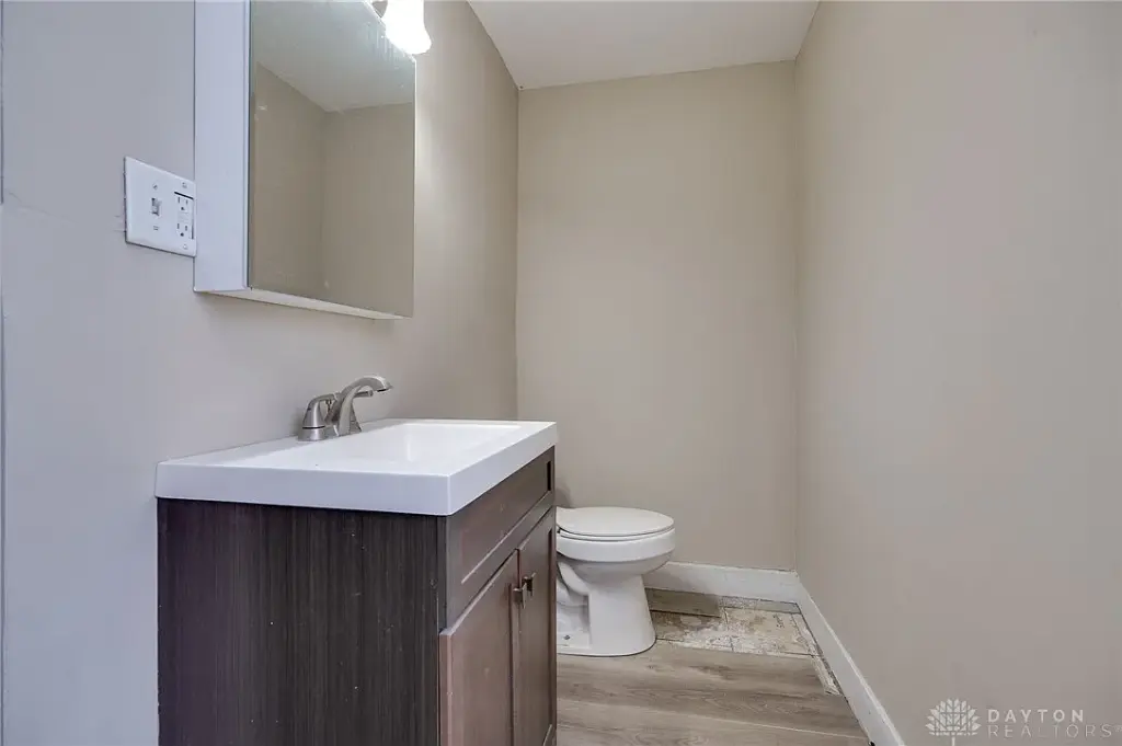 129 Marathon Ave, Dayton, OH 45405 