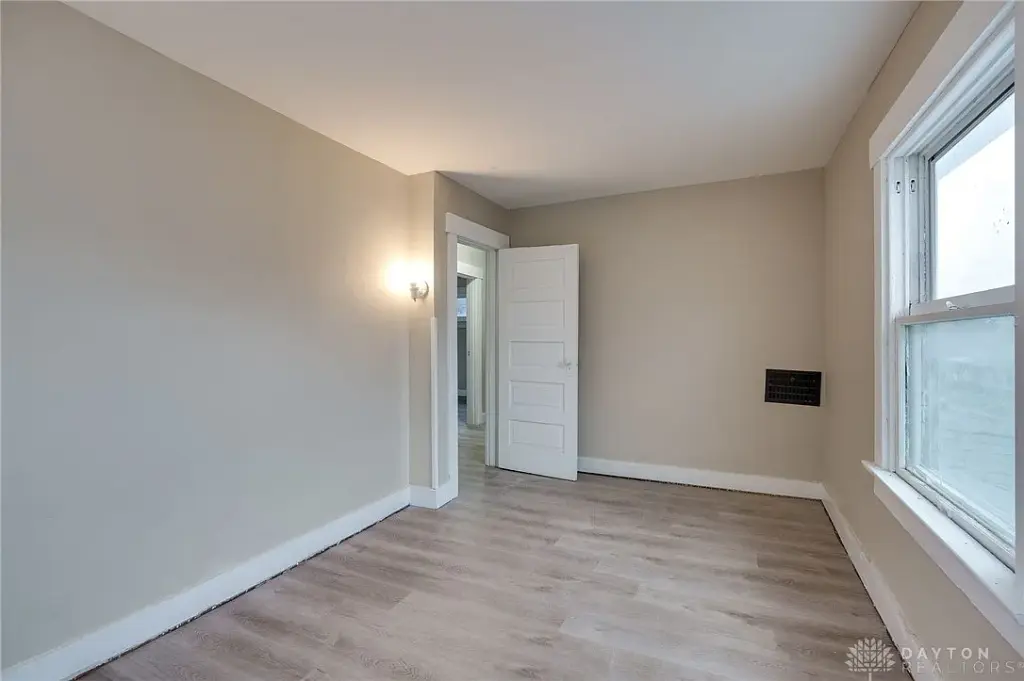 129 Marathon Ave, Dayton, OH 45405 