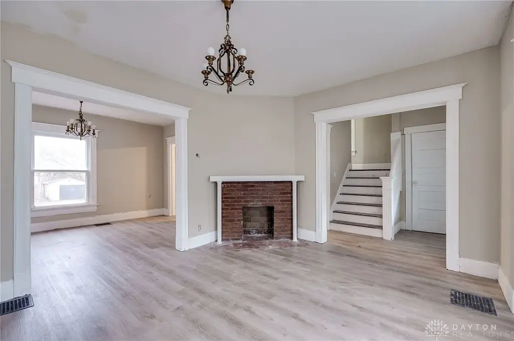 129 Marathon Ave, Dayton, OH 45405 