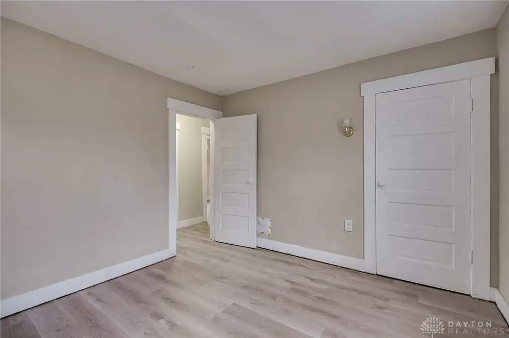 129 Marathon Ave, Dayton, OH 45405 