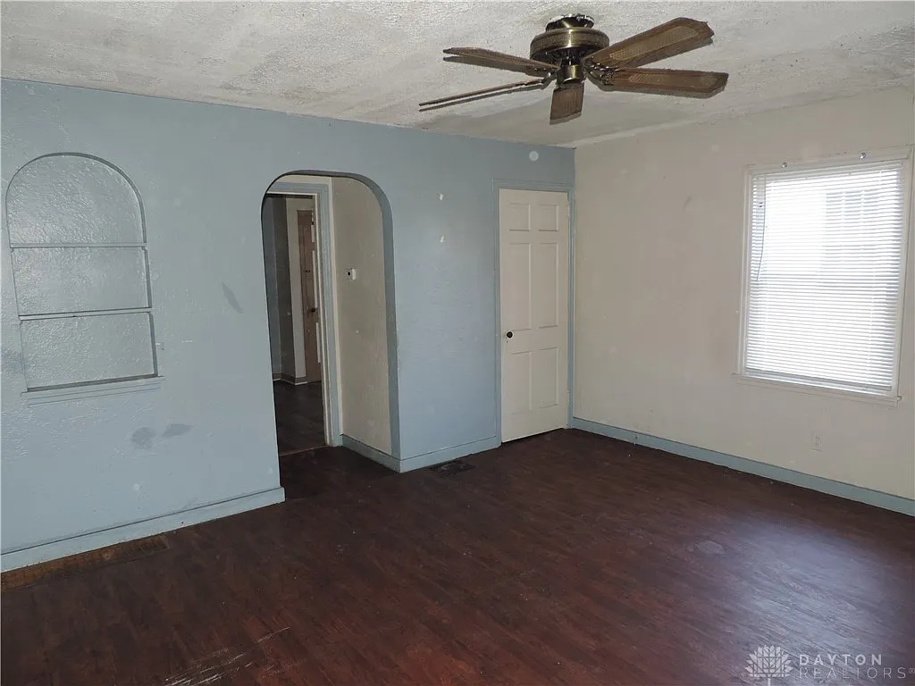 1022 Cherry Dr, Dayton, OH 45406 
