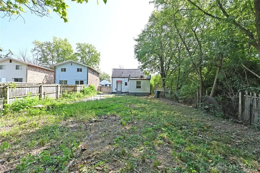 2127 Kensington Dr, Dayton, OH 45406 