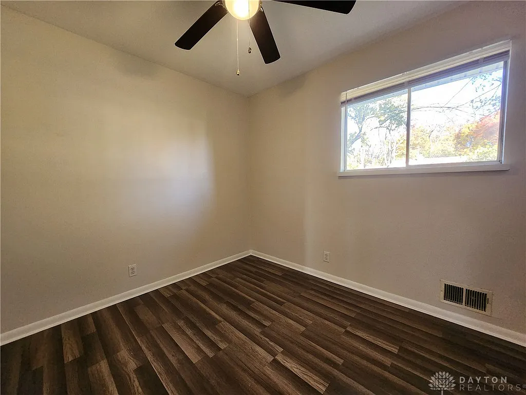 2219 Fairport Ave, Dayton, OH 45406 
