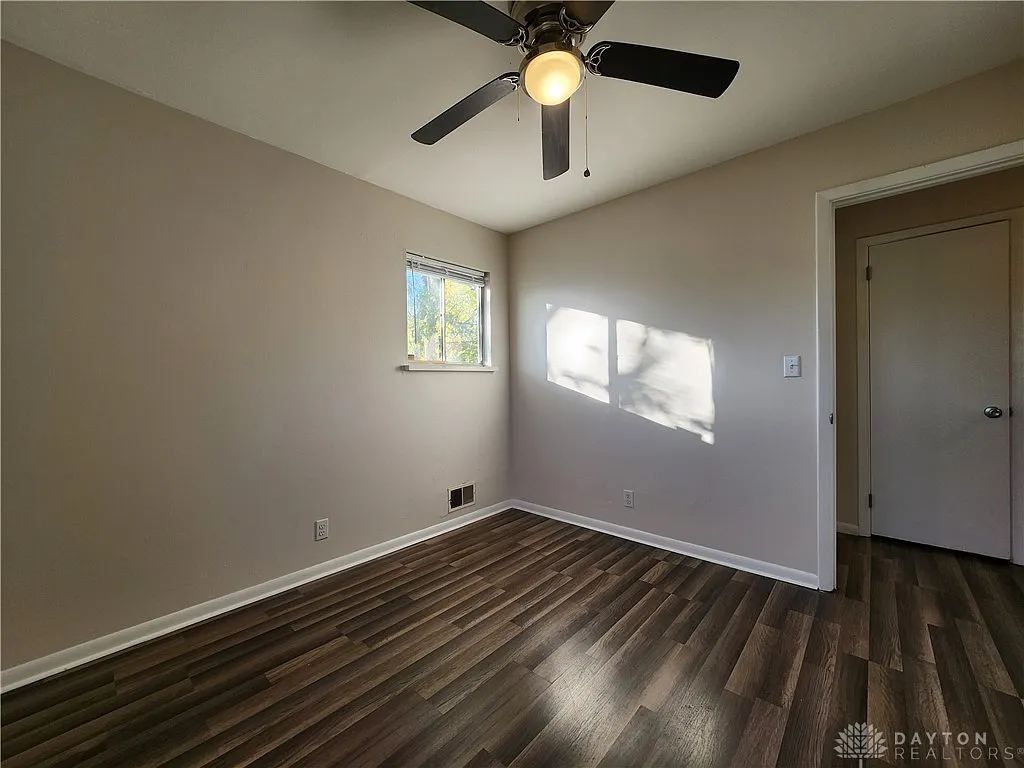 2219 Fairport Ave, Dayton, OH 45406 
