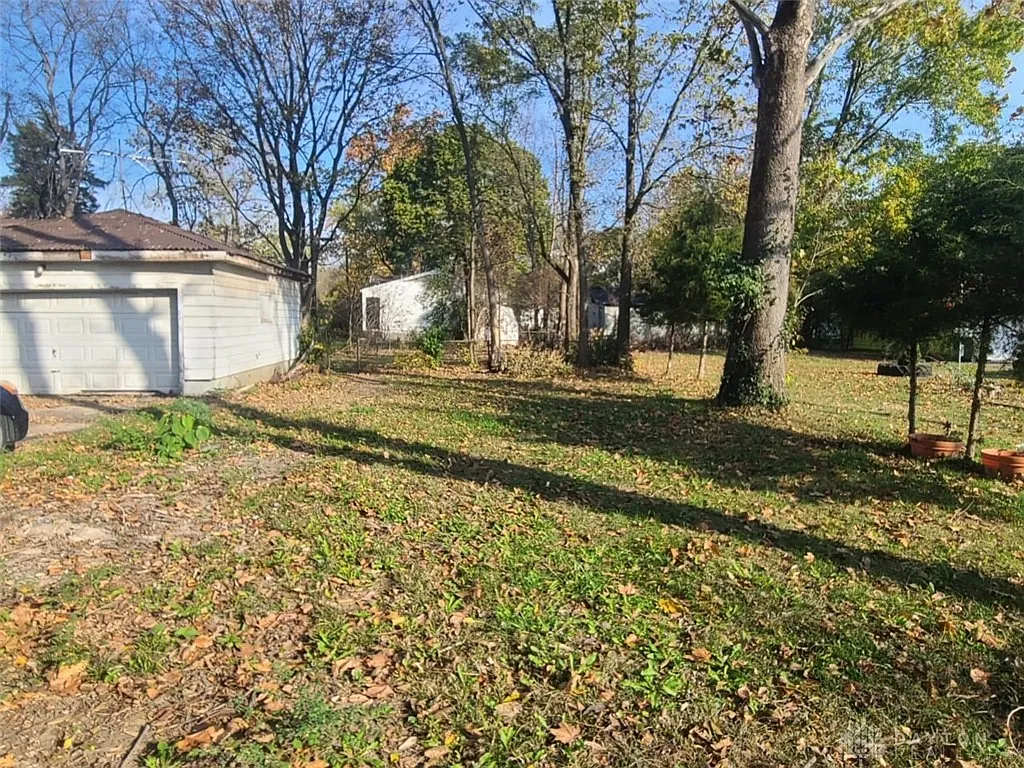 Ranch Home with Quiet Charm – Ready for Updates