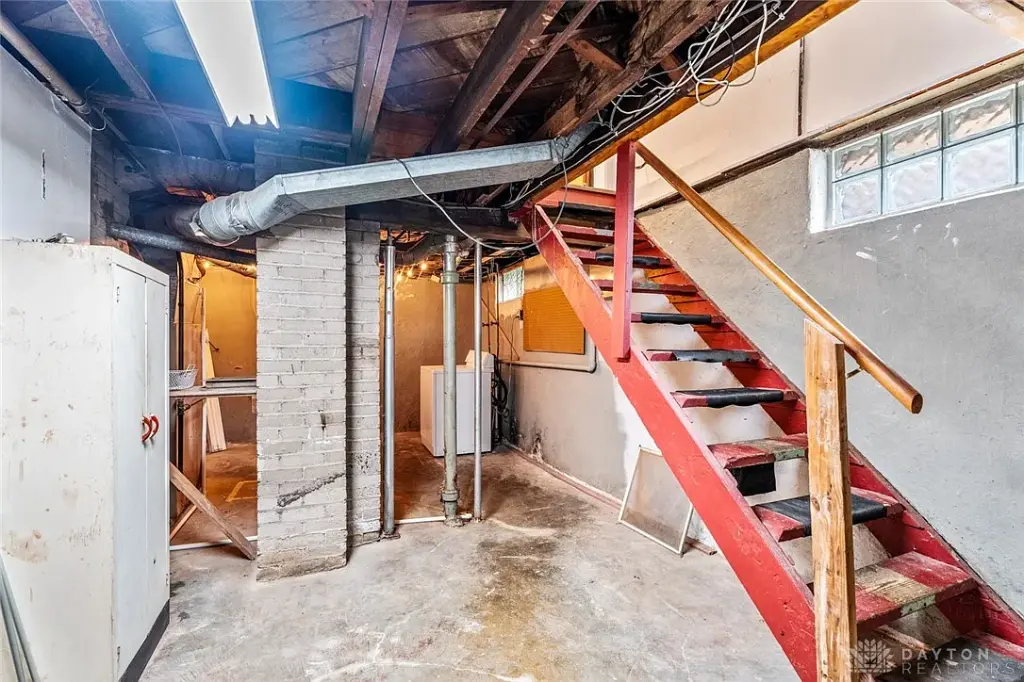 302 Illinois Ave, Dayton, OH 45410 