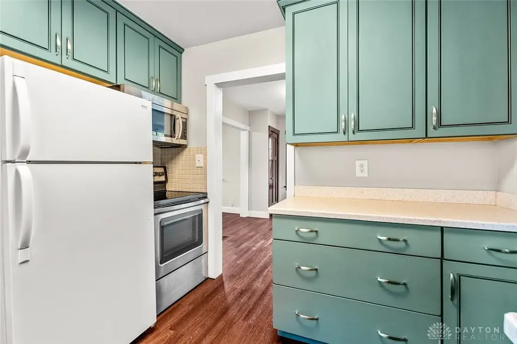 302 Illinois Ave, Dayton, OH 45410 