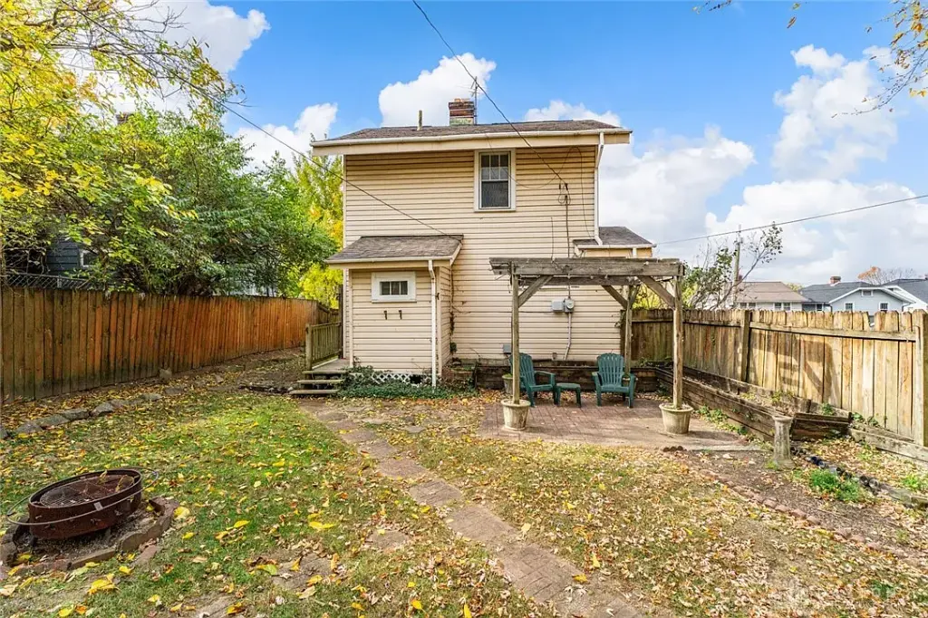 302 Illinois Ave, Dayton, OH 45410 